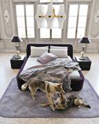 Стильная Итальянская спальня от  Smania. Комплект для спальни: кровать, тумбы, зеркало, светильники, текстиль
